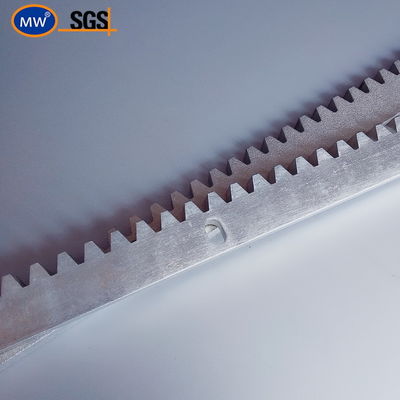 다양한 산업 분야에 사용되는 DIN 6 정밀도 블랙 옥사이드 맞춤형 기어 랙 협력 업체